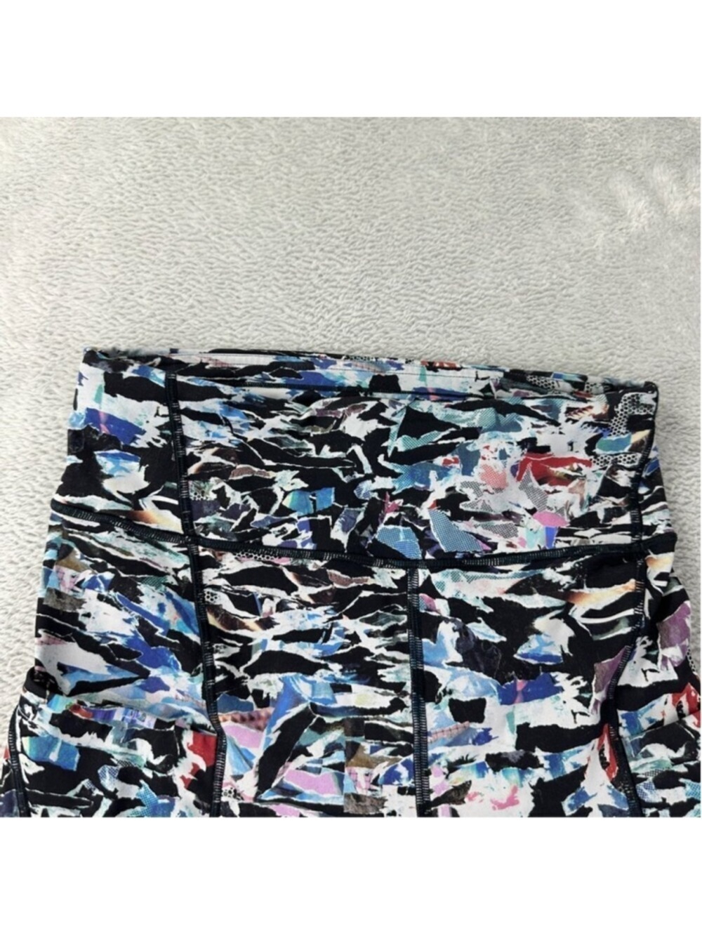 Lululemon Break Free Crop (Nulux 17") Women's Size 6 Culture Clash Starligh - Picture 6 of 12